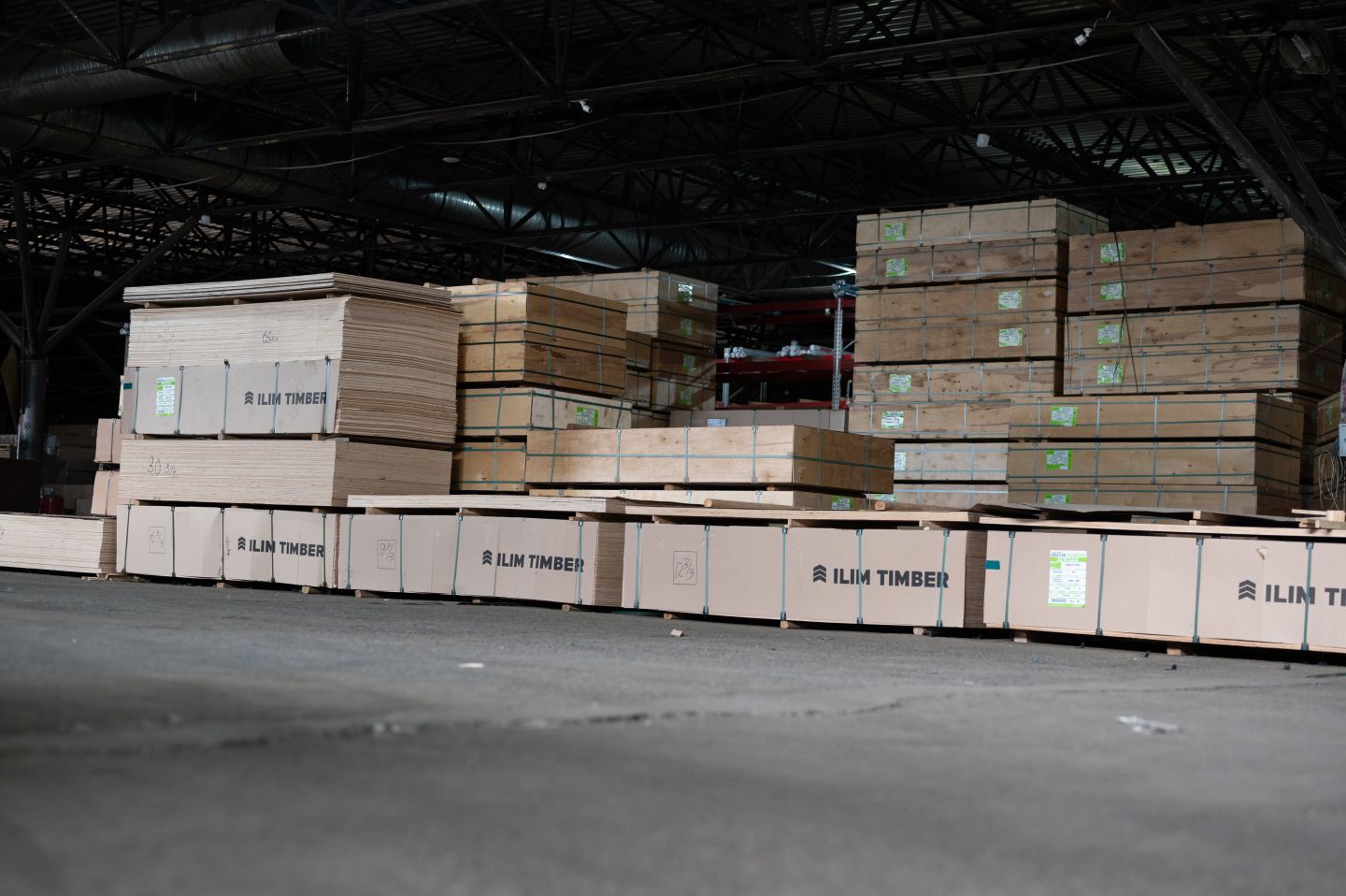 Фанера ФСФ 27 мм 2440х1220 мм сорт 1/2 шлифованная хвойная влагостойкая Larch Лиственница