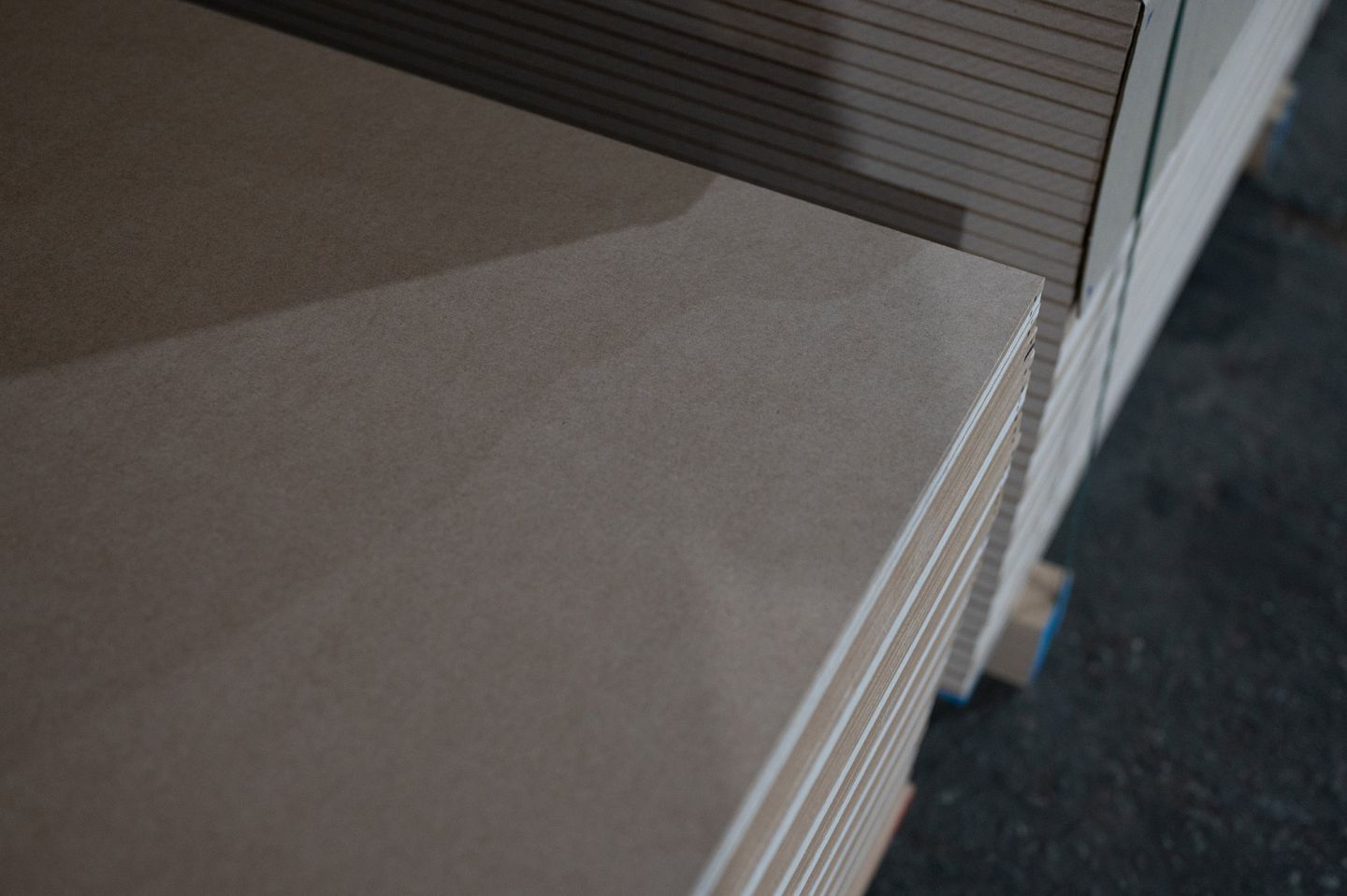 Плита МДФ Kastamonu F шлифованная 28мм 2800х2070 мм Kastamonu