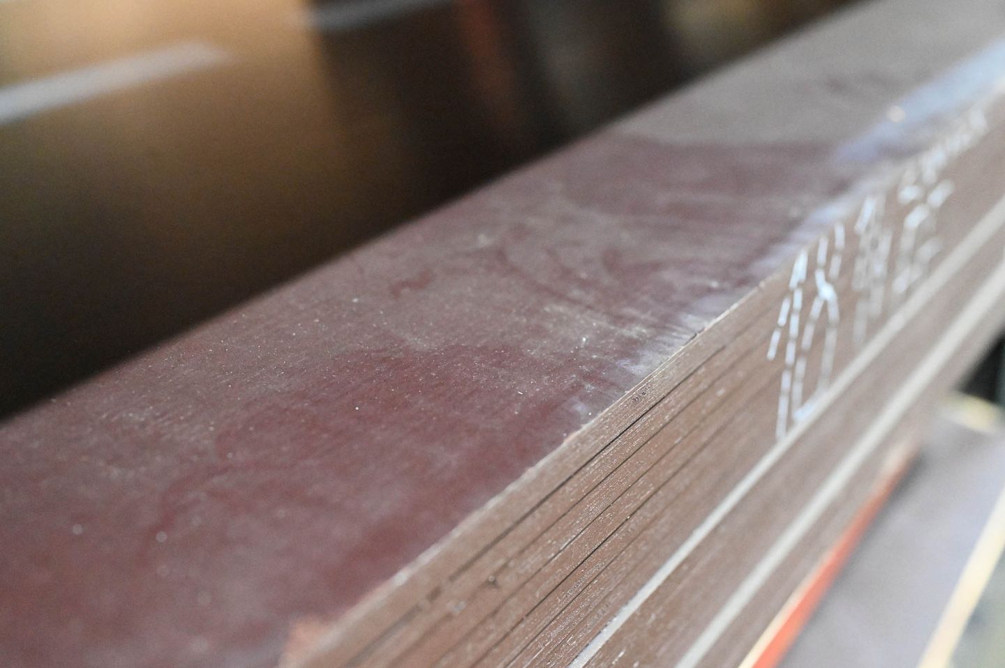 Фанера ФОФ ламинированная 18мм 2440х1220 мм сорт 1/2 березовая